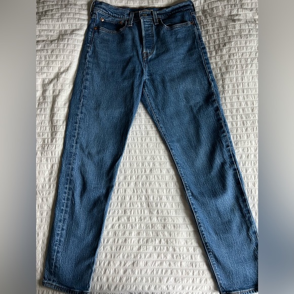Levi’s Wedgie Straight Fit Jean - Size 27 - Medium Wash - Picture 2 of 10